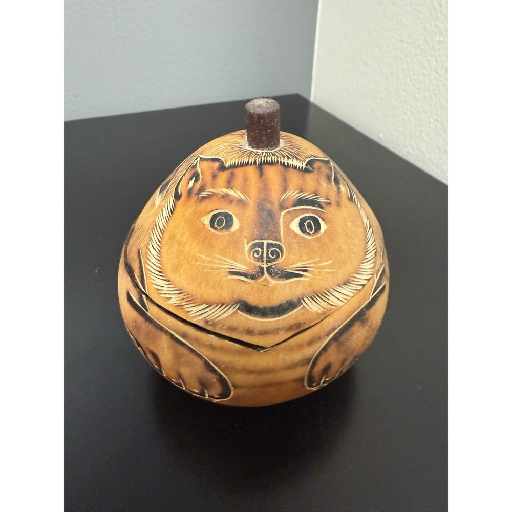 TEN THOUSAND VILLAGES • Hand Crafted & Carved Gourd Cat Trinket Box Peruvian